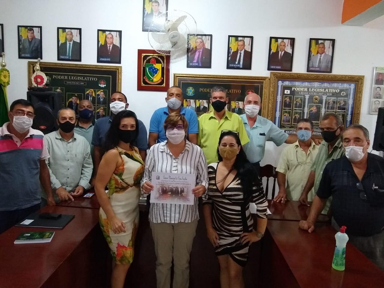 Homenagem a funcionária Elizabete Ribeiro pelos serviços prestados ao Município - 11/03/2021